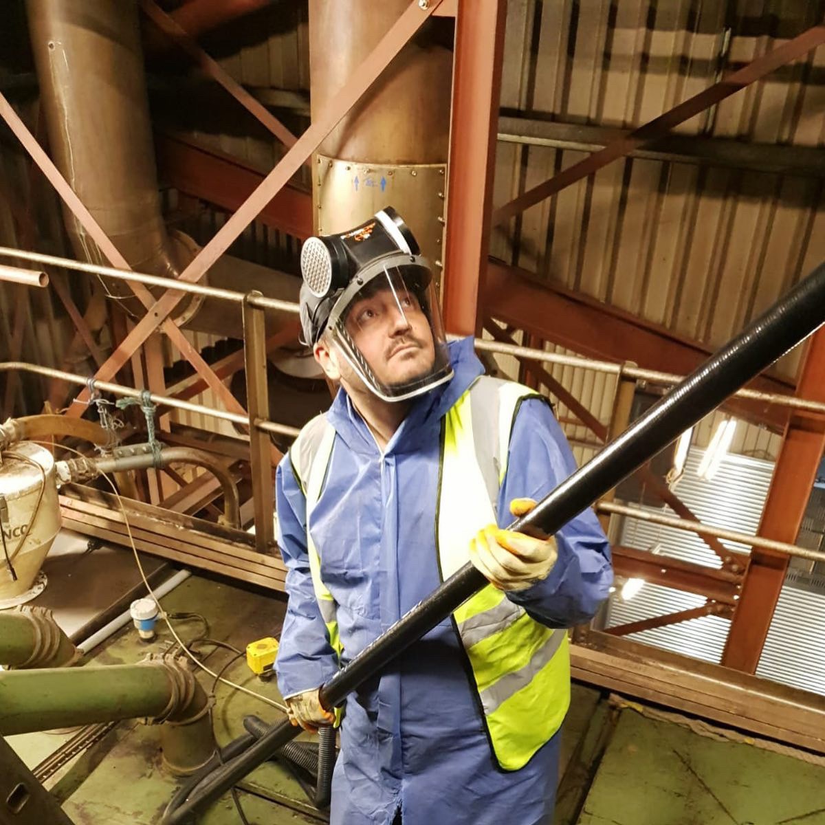 企业如何识别可燃粉尘危害？